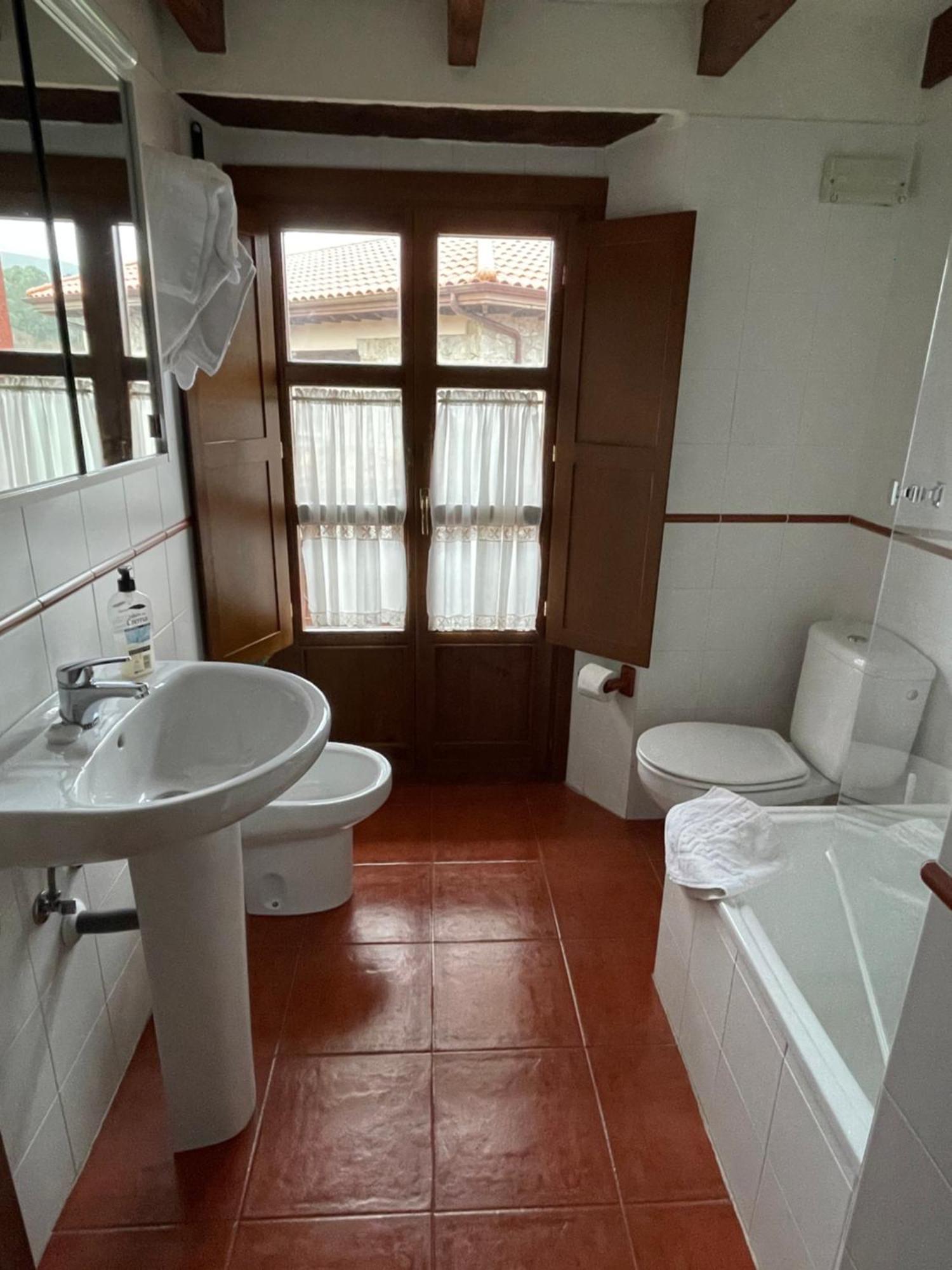 Apartamentos El Cueto De Los Collado Villanueva de Pria Dış mekan fotoğraf