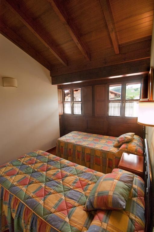 Apartamentos El Cueto De Los Collado Villanueva de Pria Dış mekan fotoğraf