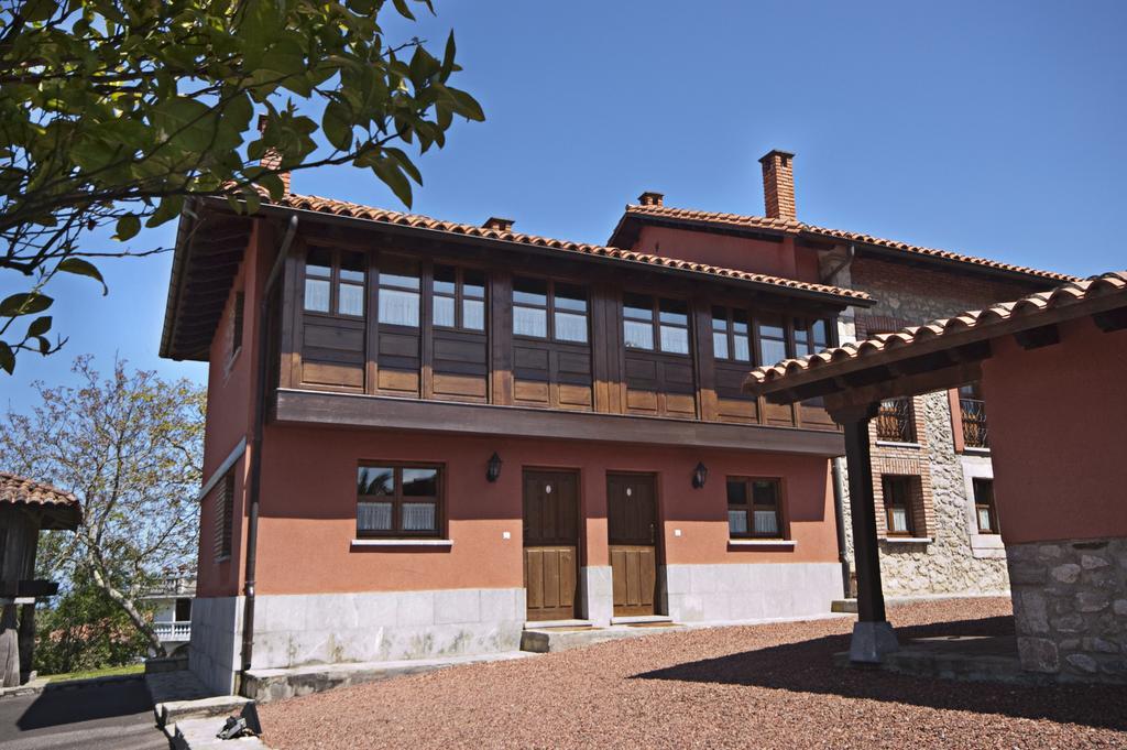 Apartamentos El Cueto De Los Collado Villanueva de Pria Dış mekan fotoğraf