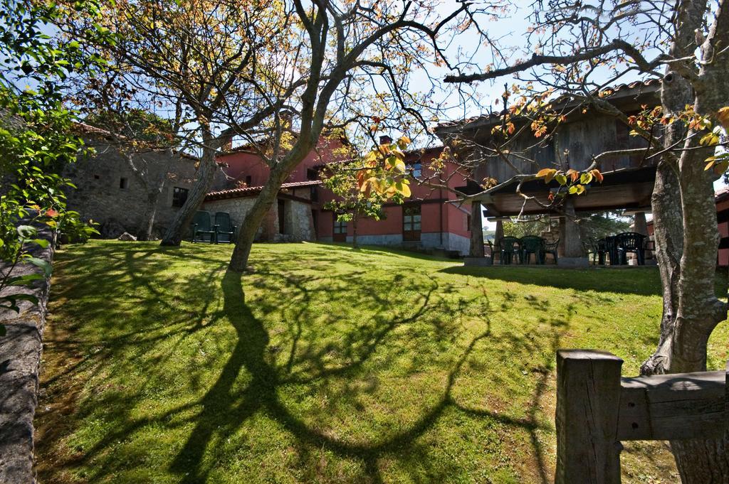 Apartamentos El Cueto De Los Collado Villanueva de Pria Dış mekan fotoğraf