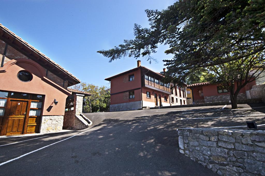 Apartamentos El Cueto De Los Collado Villanueva de Pria Dış mekan fotoğraf